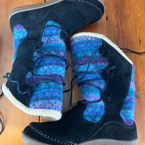 Acorn cold weather boots